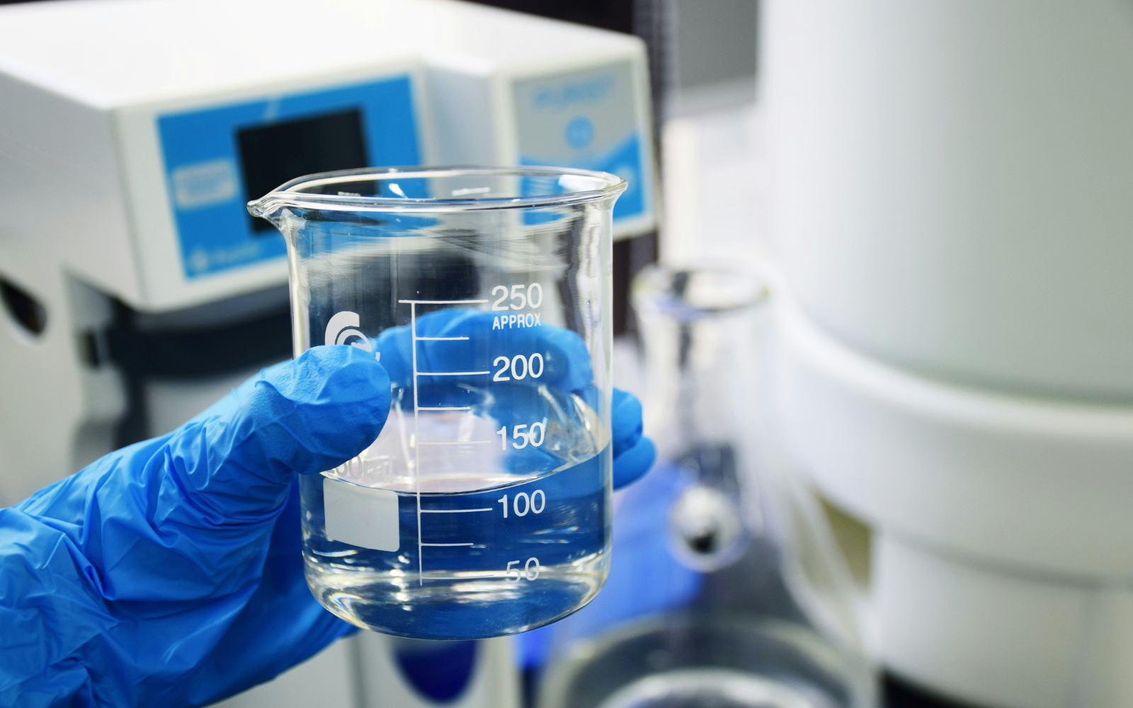 Australia Bans PFAS Chemicals: A Giant Leap for Low-Tox Living