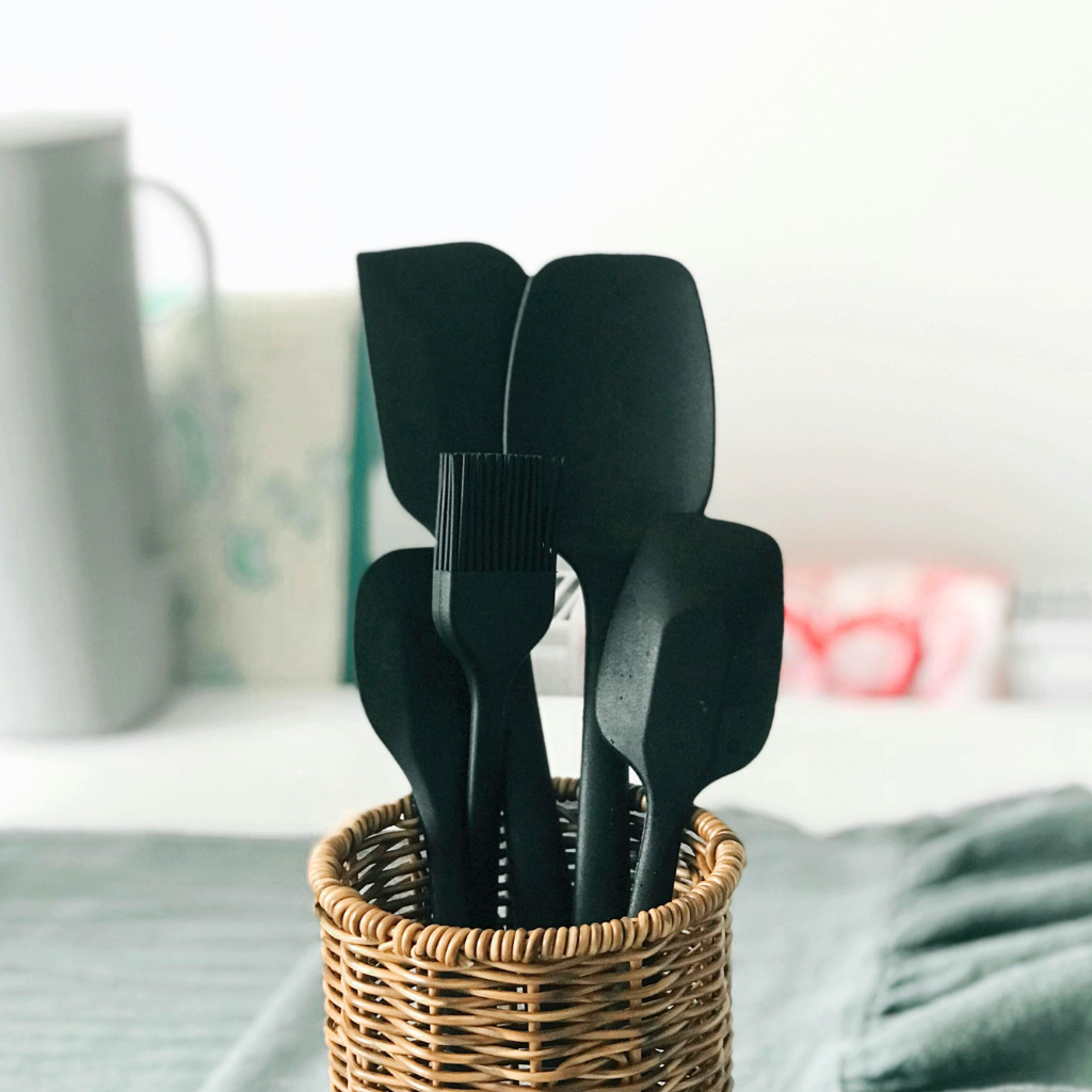 Do Silicone Kitchen Utensils Contain Flame Retardant? Truth Revealed