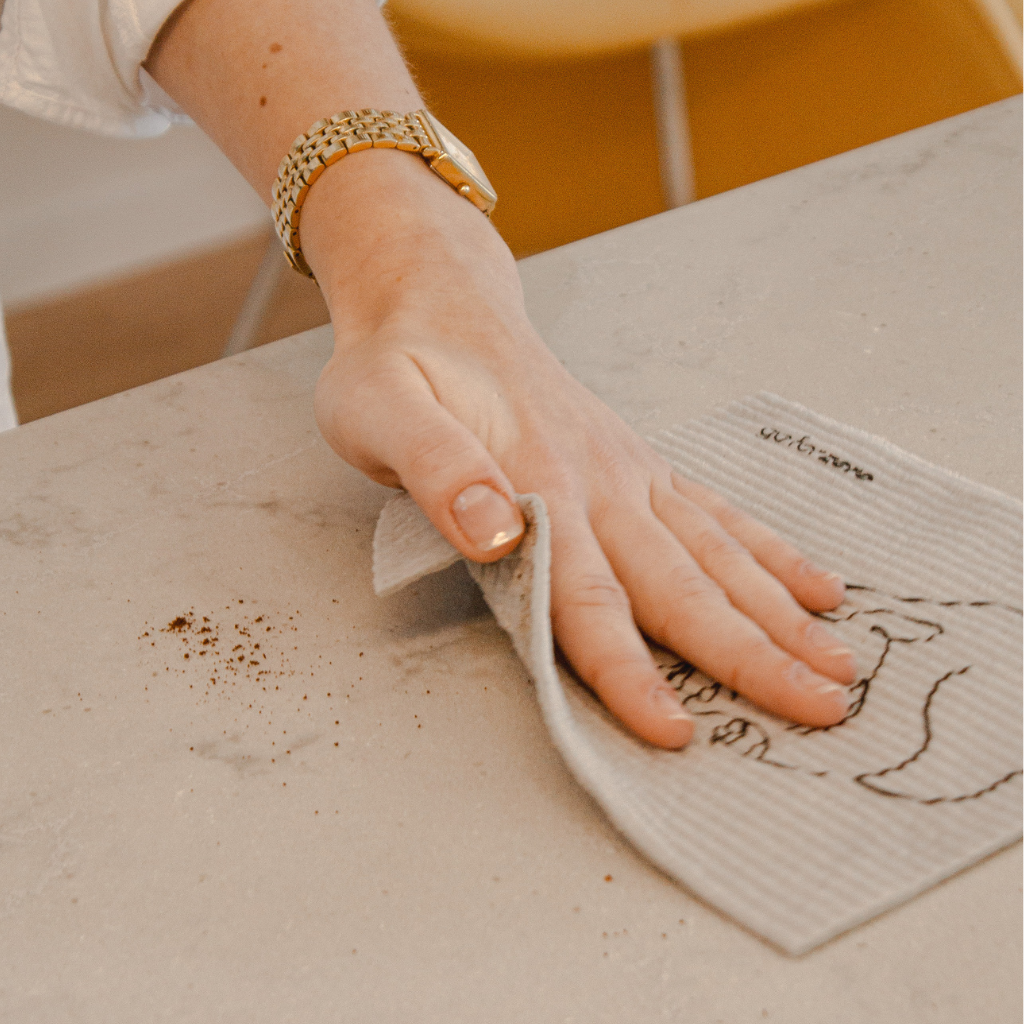 5 Plastic-Free & Natural Cleaning Swaps That Work