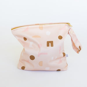 Go-For-Zero-Australia-Bare-And-Boho-Australia-Wet-Bag-Medium-Blush-Shapes