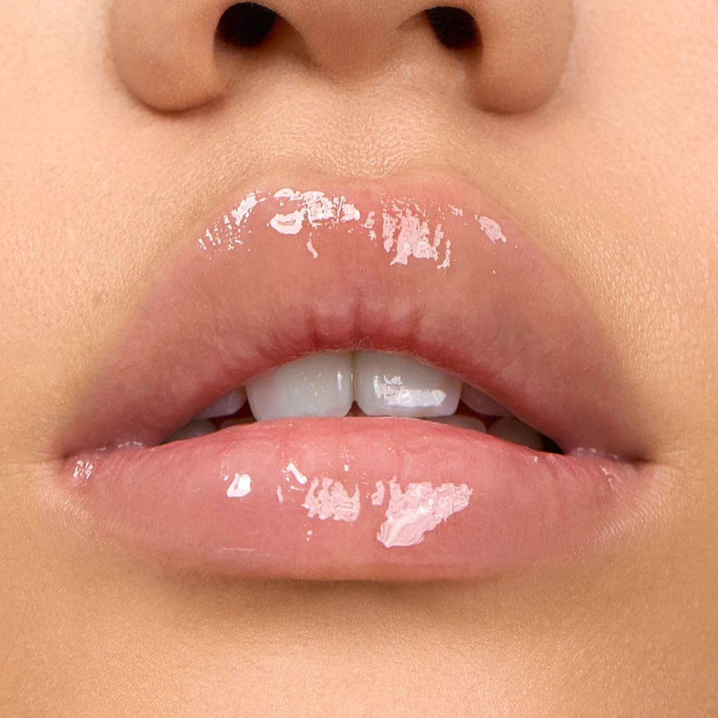 Go-For-Zero-Australia-Aleph-Beauty-Australia-Aura-Gloss-Lumen-Shade-Styled