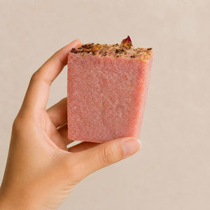 Go-For-Zero-Australia-Orange-Bergamot-And-Grapefruit-Luxe-Soap-Bar-With-Pink-Salt-In-Hand