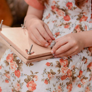 Go-For-Zero-Australia-Poppy-And-Daisy-Australia-Flower-Press-Using
