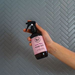 Go-For-Zero-Australia-Raw-Medicine-Australia-Calm-&-Relax-Magnesium-Oil-Aromatherapy-200ml-In-Hand