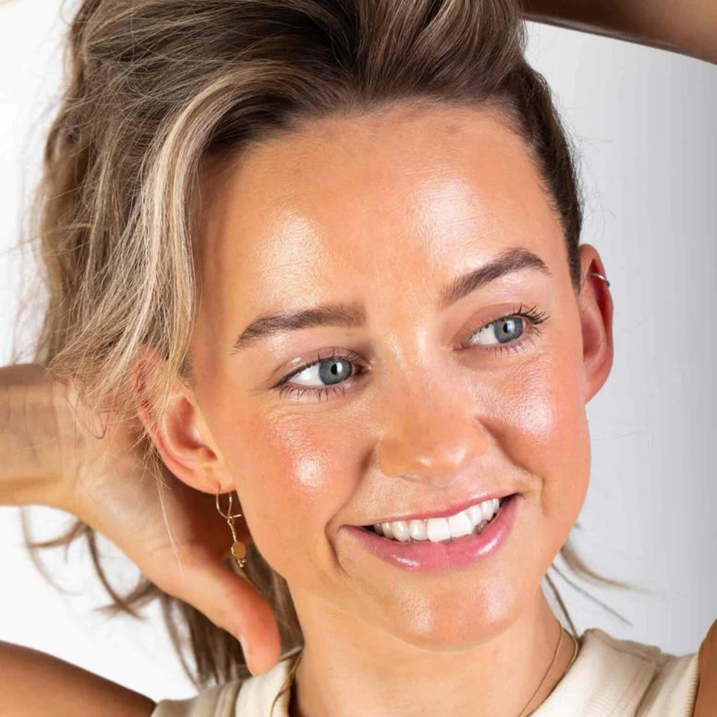 Go-For-Zero-Australia-Scoop-Whole-Beauty-Australia-Hyaluronic-Infused-Natural-Liquid-Cover-Medium-Styled