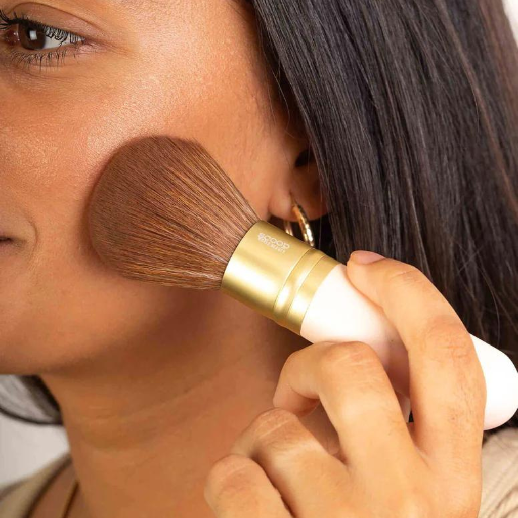 Go-For-Zero-Australia-Scoop-Whole-Beauty-Australia-Vegan-Kabuki-Brush-Styled