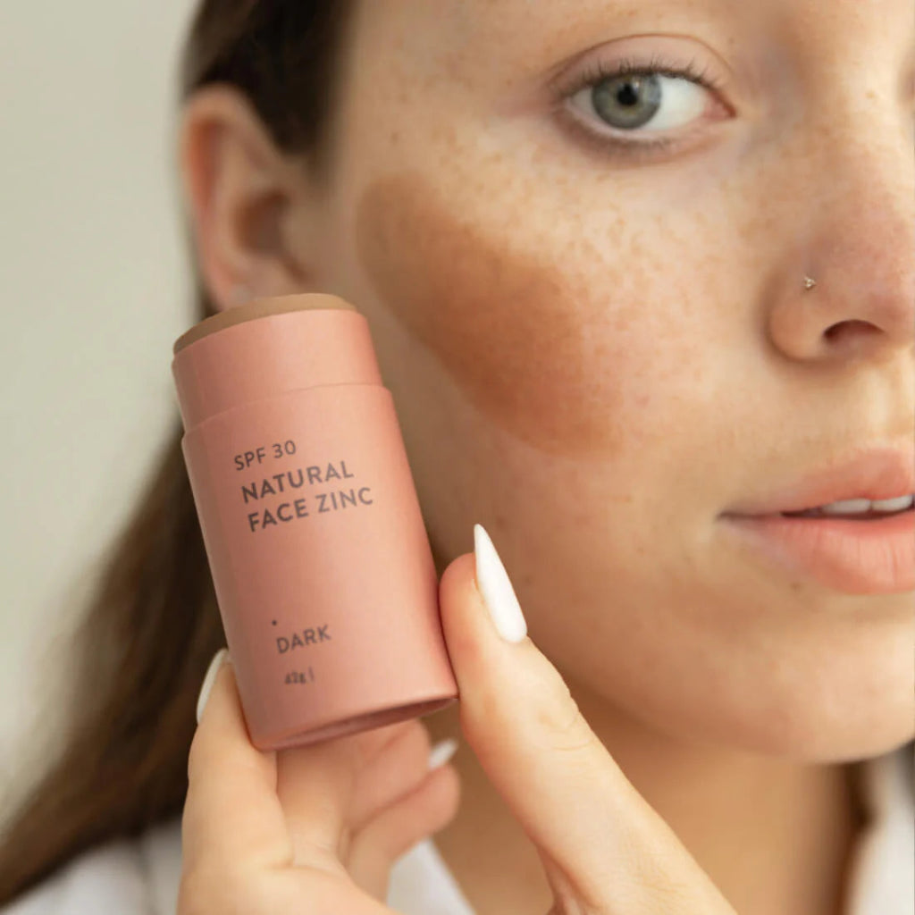 Go-For-Zero-Australia-Winki-Zinc-Australia-Natural-Face-Zinc-SPF-30-Dark-Face-Swatch