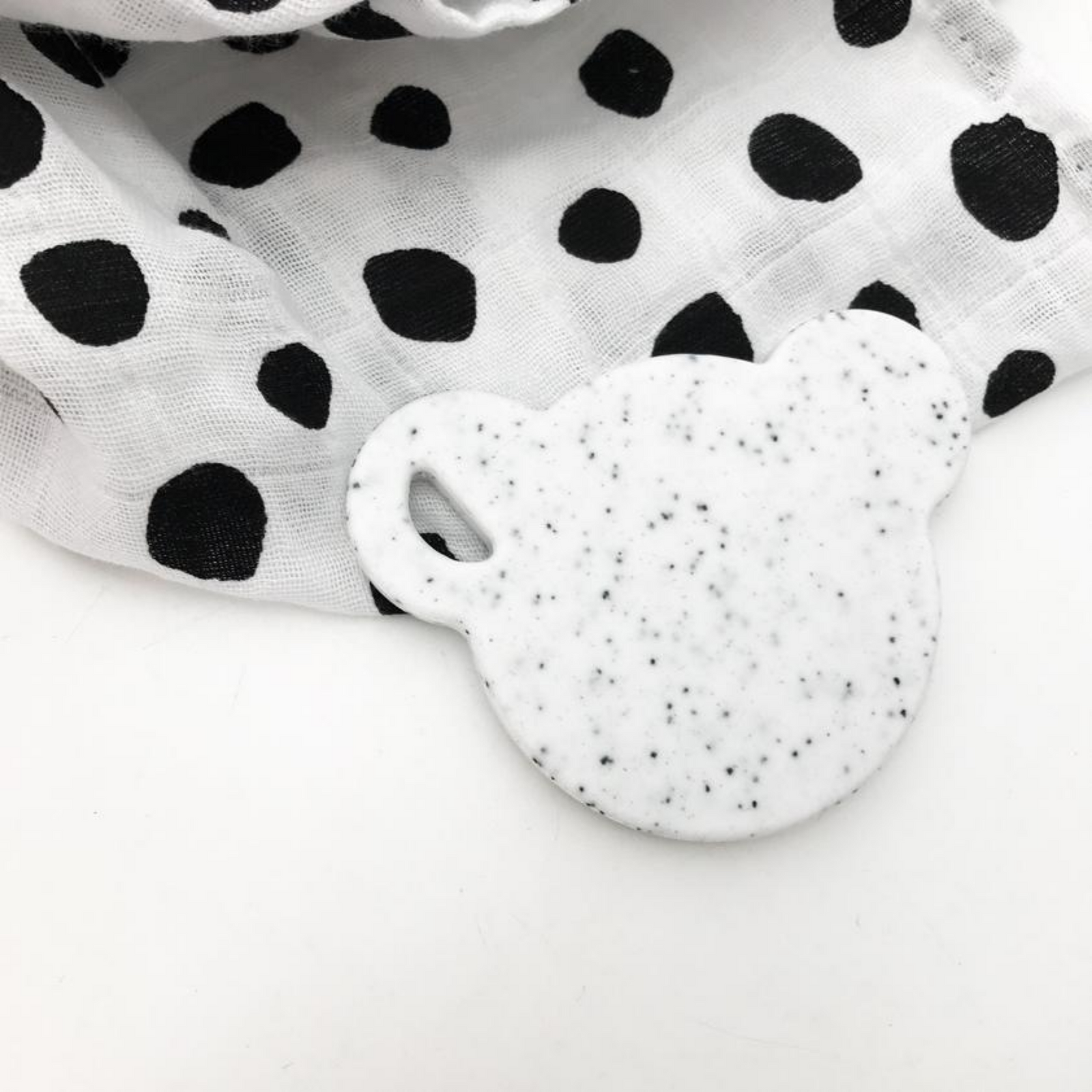 Go-For-Zero-Australia-One-Chew-Three-Australia-Silicone-Dual-Texture-Teether-Bear-White-Granite