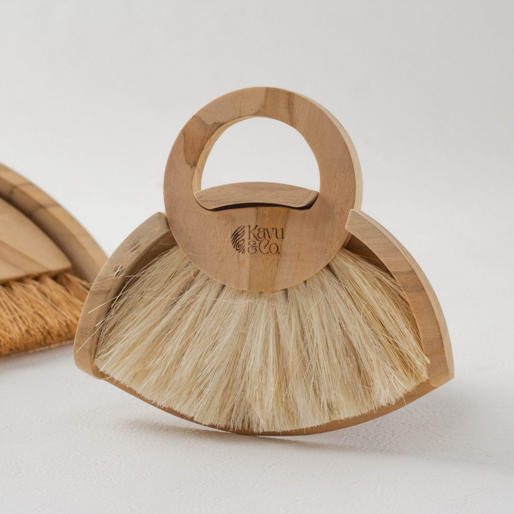 Go-For-Zero-Australia-Kayu-&-Co-Australia-Wooden-Dustpan-And-Brush-2-Sizes-Small