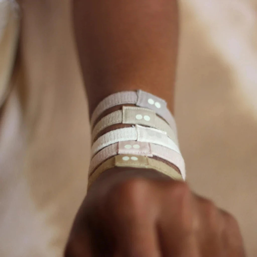 Go-For-Zero-Australia-Kooshoo-Australia-Organic-Plastic-Free-Flat-Hair-Ties-Blondies-5-Pack-Styled