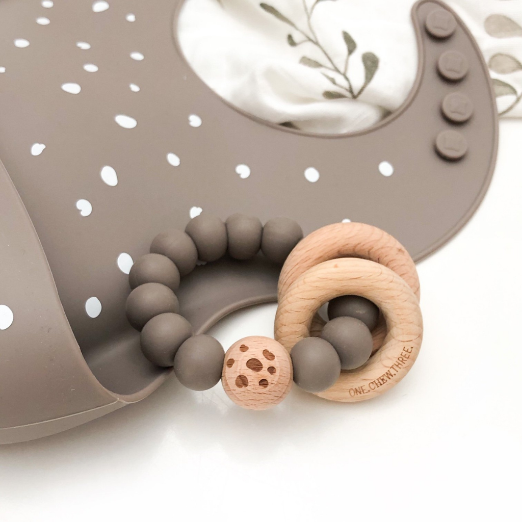 Go-For-Zero-Australia-One-Chew-Three-Australia-Silicone-Catch-Bib-Silicone-And-Beech-Wood-Teether-Pack-Floral-Rose-Elements