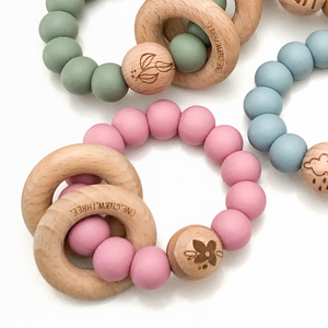 Go-For-Zero-Australia-One-Chew-Three-Australia-Silicone-And-Beech-Wood-Teether-Elements-Floral-Rose