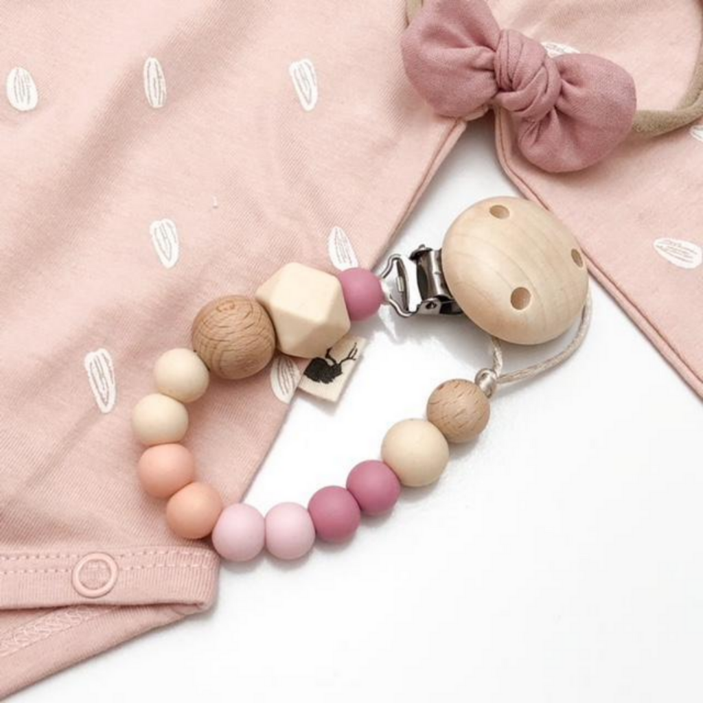 Go-For-Zero-Australia-One-Chew-Three-Australia-Silicone-Dummy-Clip-Rose-Ombre