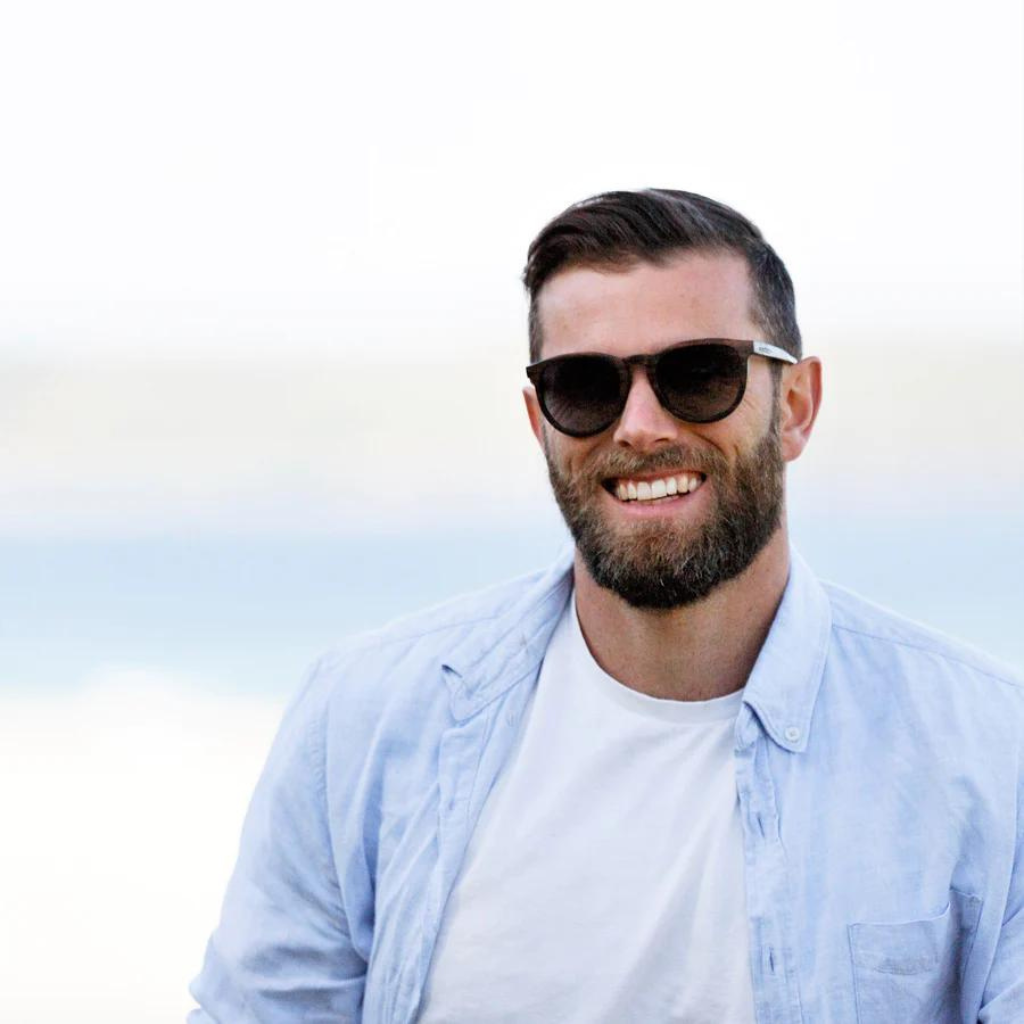 Brody sunglasses top